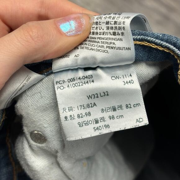 Levis 514 Mid Wash Blue Mens 32x31 Modern Fit Straight‎ Leg Denim Jeans Red Tab - Picture 4 of 14